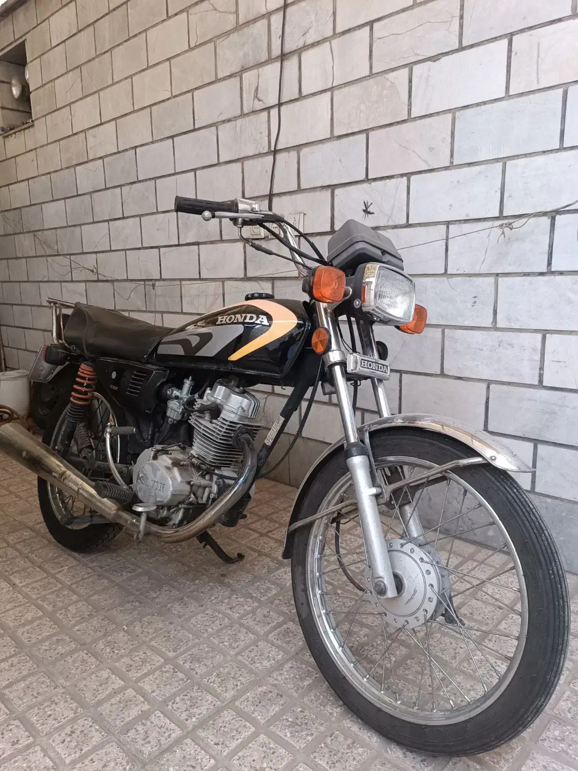 هوندا ۱۲۵ مدل ۹۰ تک هندل روشن